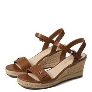 TOMMY HILFIGER Genavo brown strap wedge sandals. Size 8 1/2. GUC